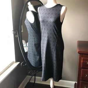 EUC Noir black/gray dress. Size medium